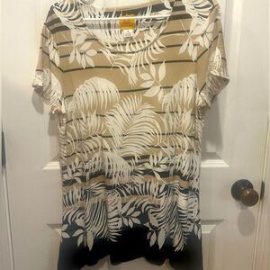 Ruby Rd medium tropical stretchy short sleeve